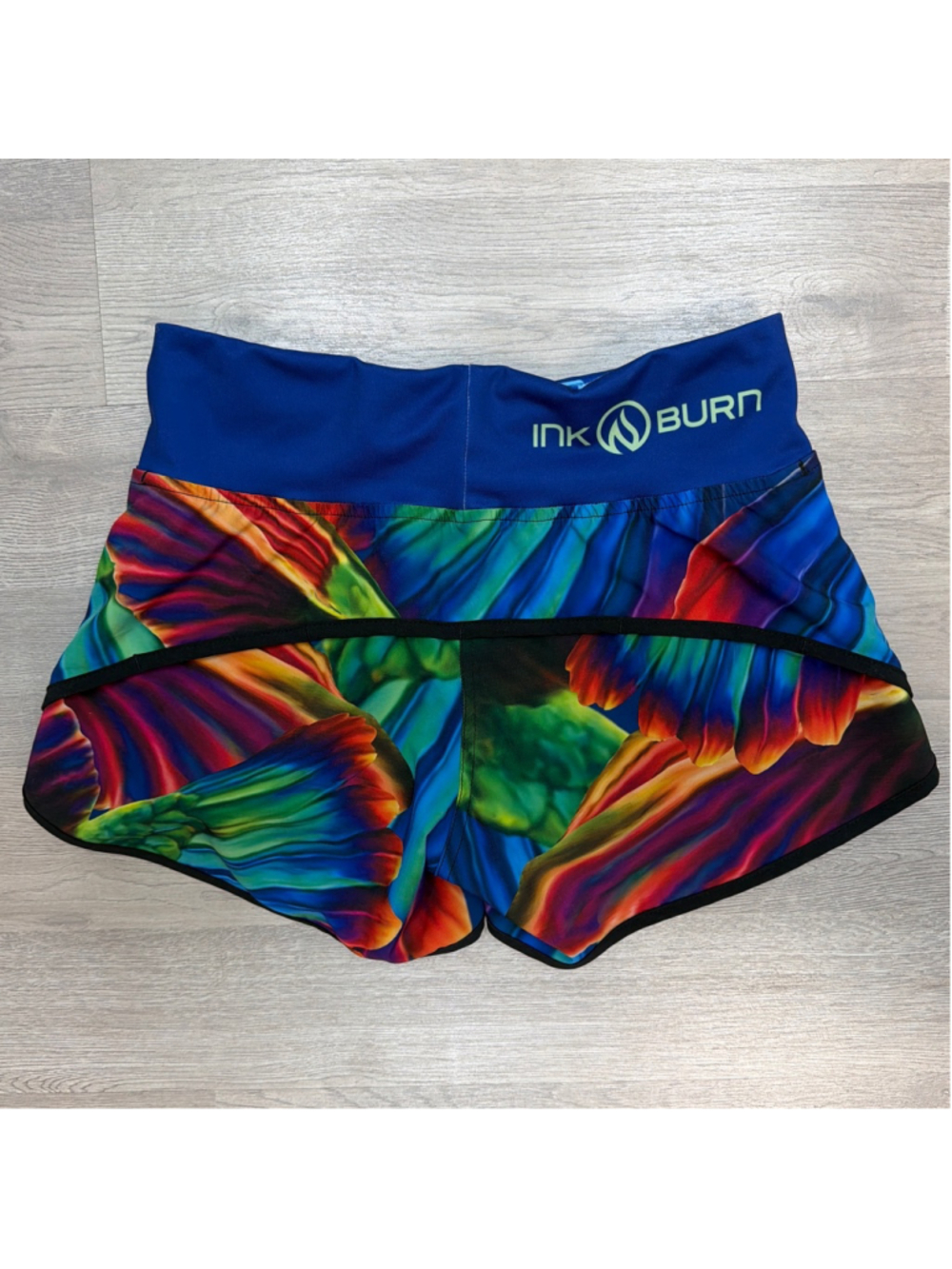 INKnBURN Women's Hummingbird Shorts Sz 6! - Picture 6 of 7
